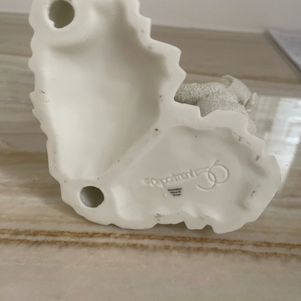 Retired Snowbabies "I'm Making An Ice Sculpture" Department 56 - Picture 12 of 14